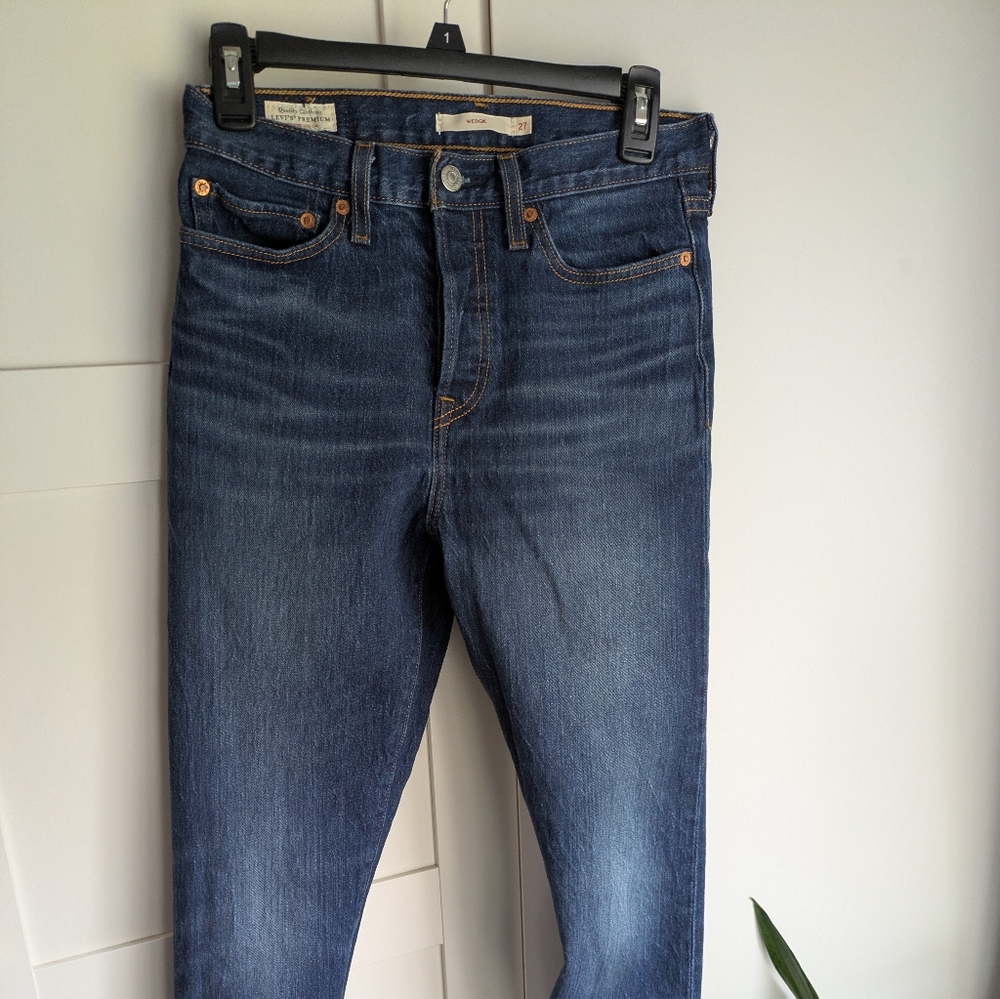 Levi's Women's Wedgie Jean Sz27